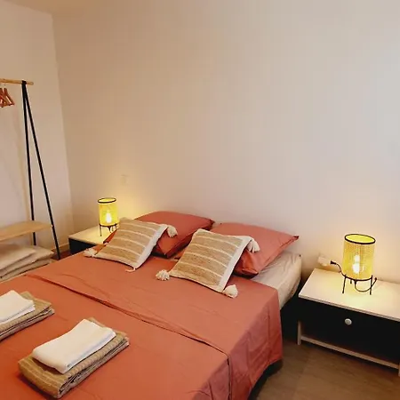 Apartment Via Domitia
