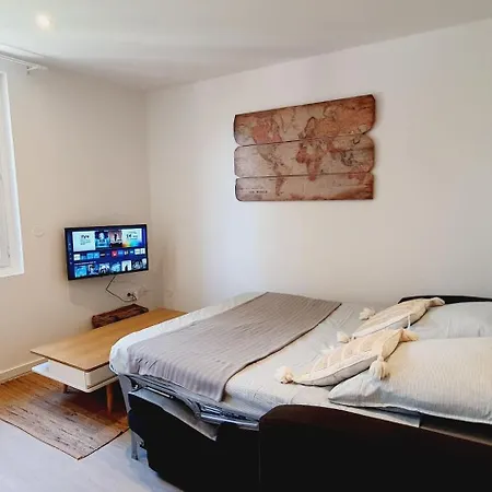 Apartment Via Domitia