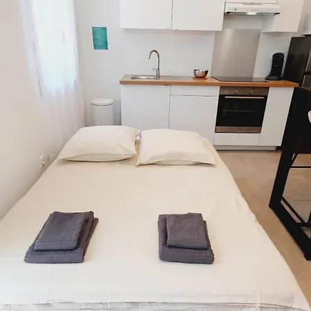 Apartment Via Domitia