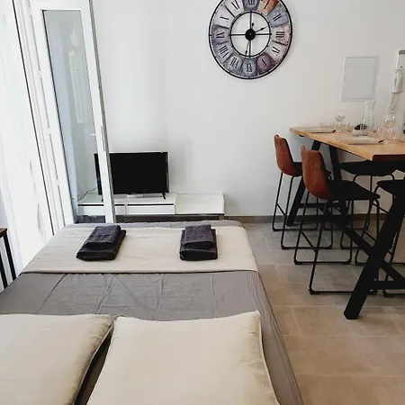 Via Domitia Lejlighed